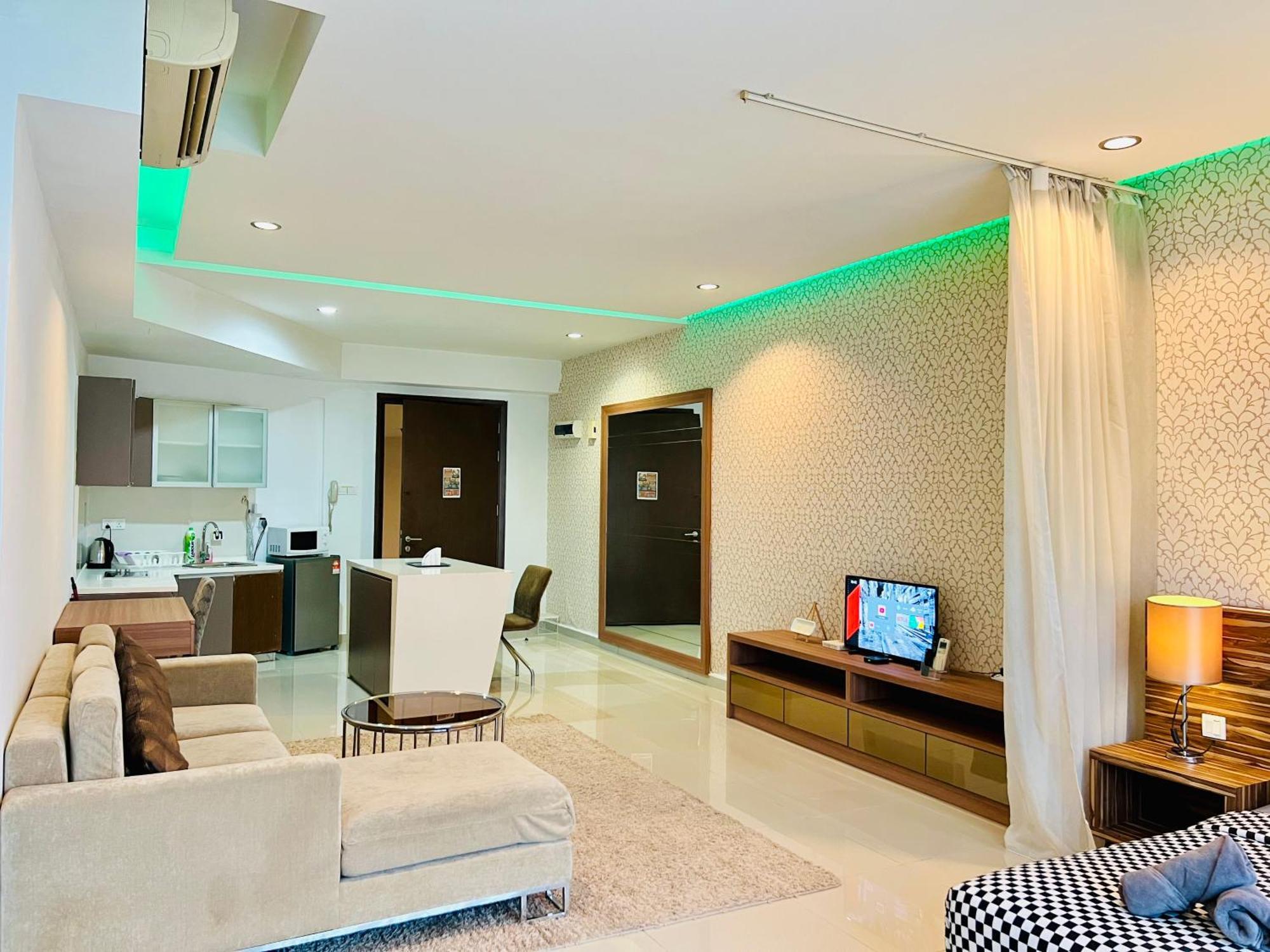 Regalia Suites & Residence By Enjoy Your Stay Куала-Лумпур Экстерьер фото
